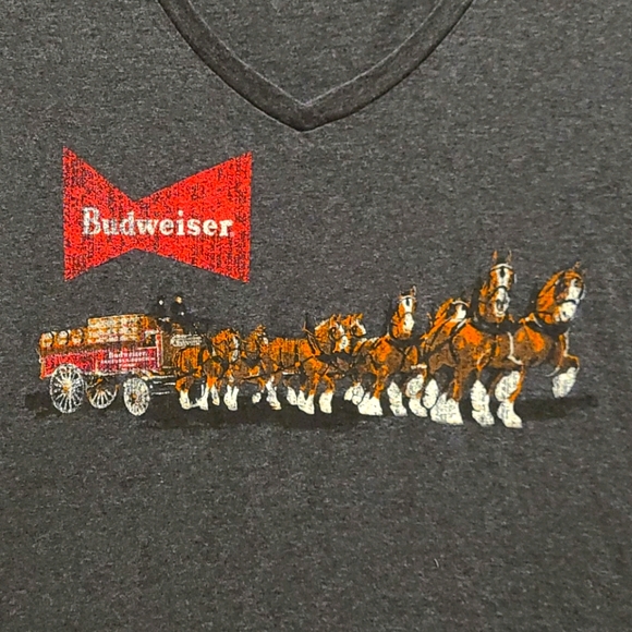 Budweiser M Women's Grey Clydesdales shirt - Picture 2 of 5